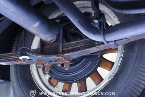 1933 Plymouth Model PD