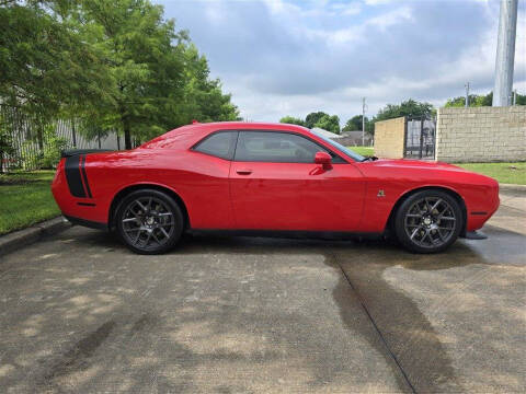 2016 Dodge Challenger R/T Scat Pack