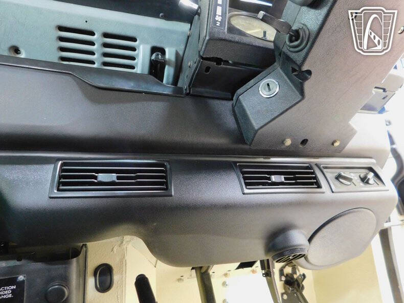 1986 Land Rover Defender