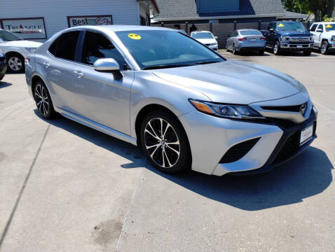 2020 Toyota Camry for sale at Triangle Auto Sales in Omaha NE