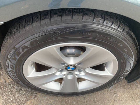 2012 BMW 5 Series 528i