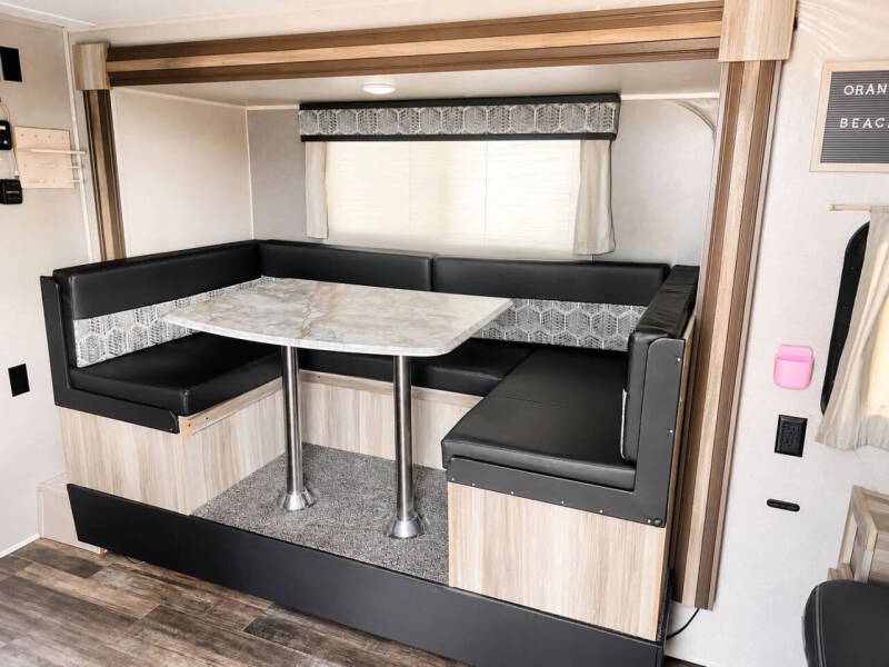 2021 Coachmen RV Catalina Summit
