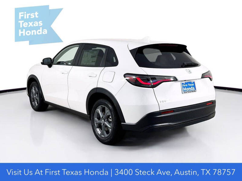 2027 Honda HR-V LX
