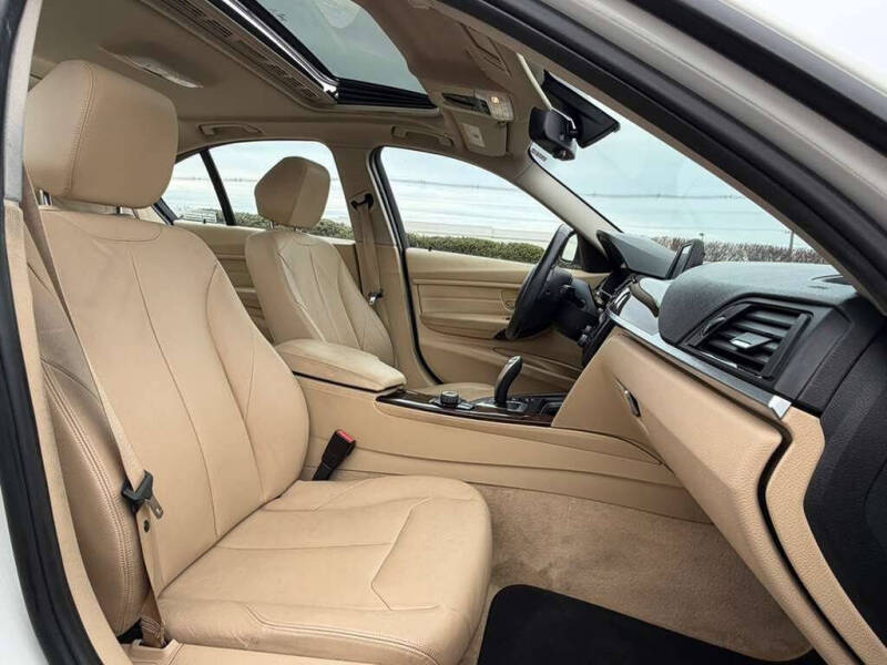 2015 BMW 3 Series 328i xDrive