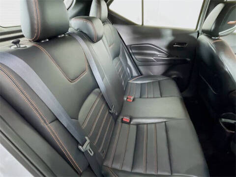 2019 Nissan Kicks SR