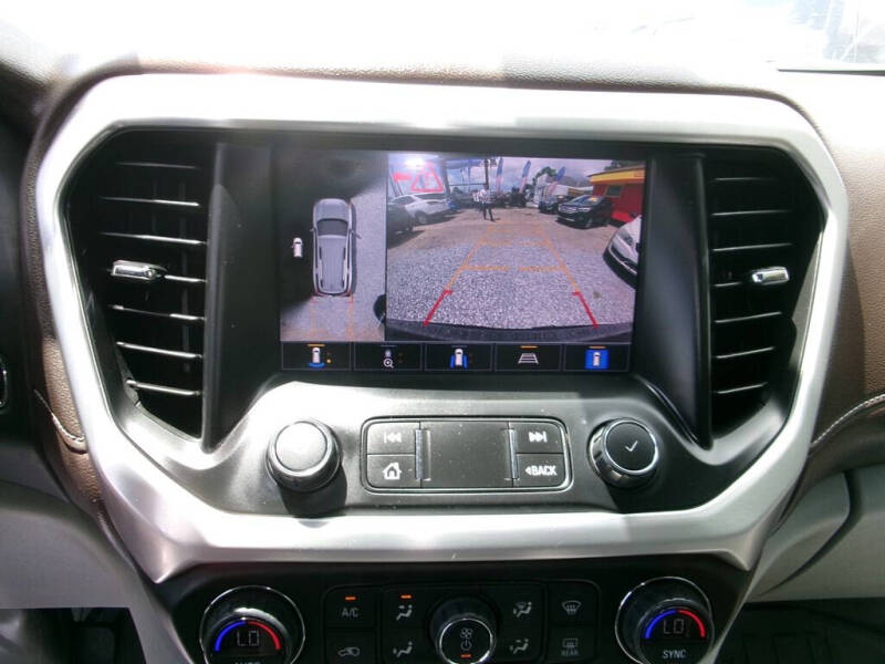 2021 GMC Acadia SLT