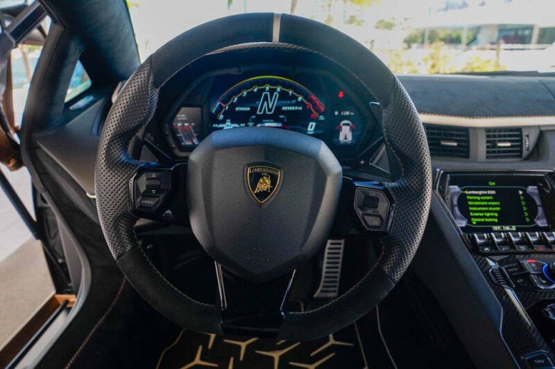 2020 Lamborghini Aventador LP 770-4 SVJ