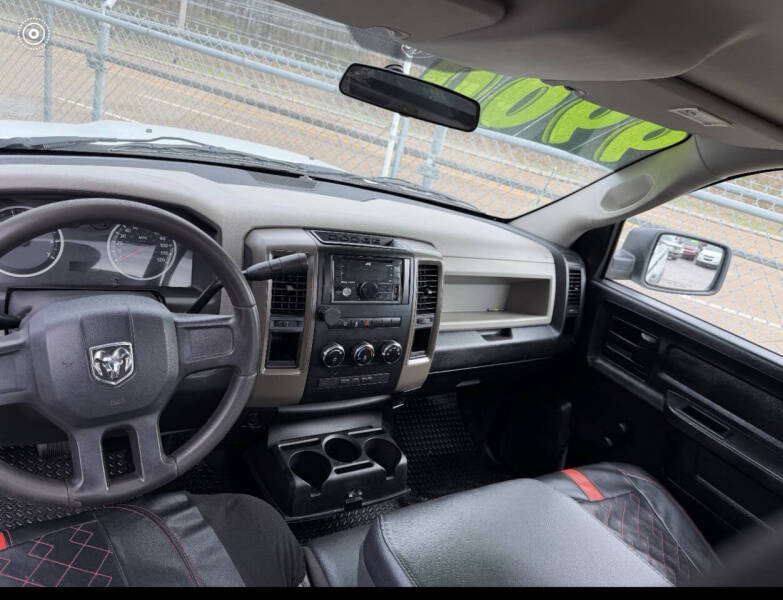 2012 RAM 1500 ST