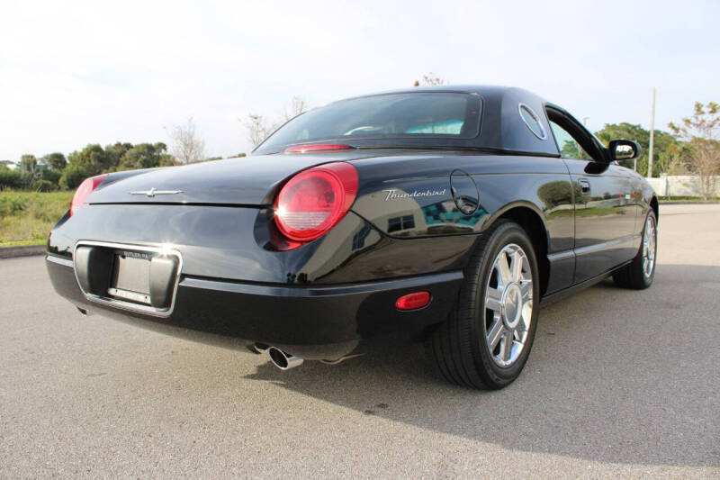 2005 Ford Thunderbird Deluxe