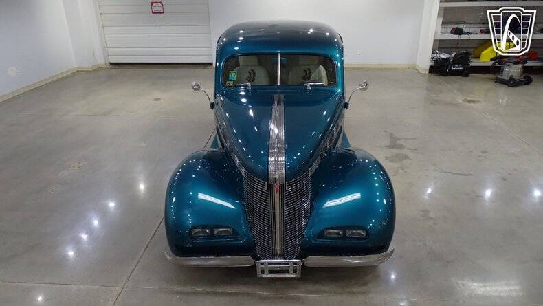 1937 Pontiac Coupe