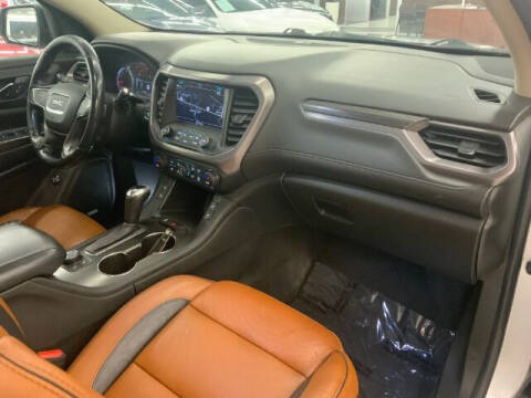 2017 GMC Acadia SLT-1