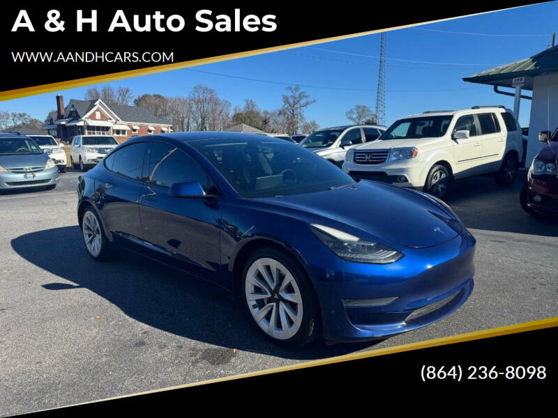 2021 Tesla Model 3 Base's photo