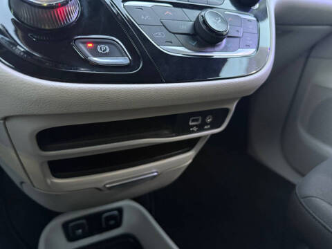 2018 Chrysler Pacifica Touring Plus