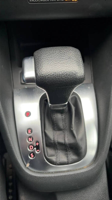 2010 Volkswagen Golf 2.5L PZEV