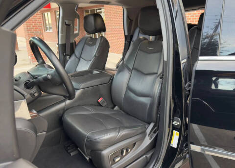 2017 Cadillac Escalade Luxury