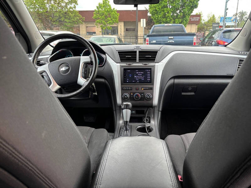 2010 Chevrolet Traverse LT