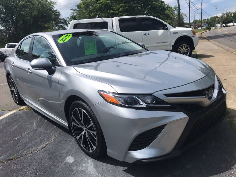 2018 Toyota Camry SE