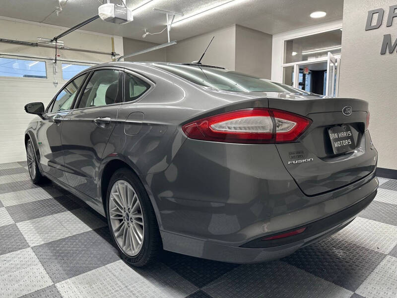 2014 Ford Fusion SE