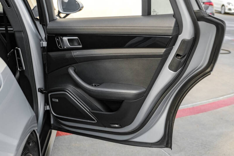 2018 Porsche Panamera