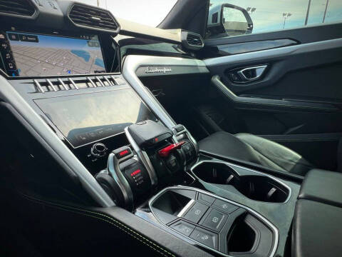 2022 Lamborghini Urus