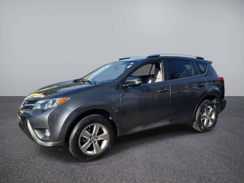 2015 Toyota RAV4 XLE's photo