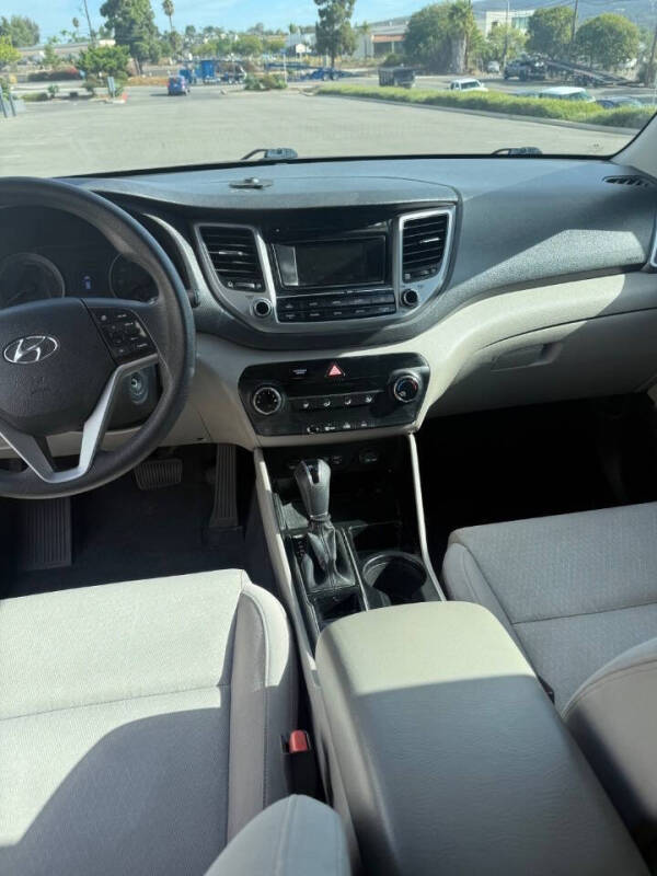 2016 Hyundai Tucson SE