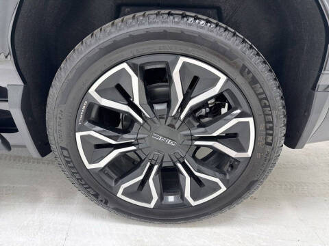 2025 GMC Sierra EV Denali