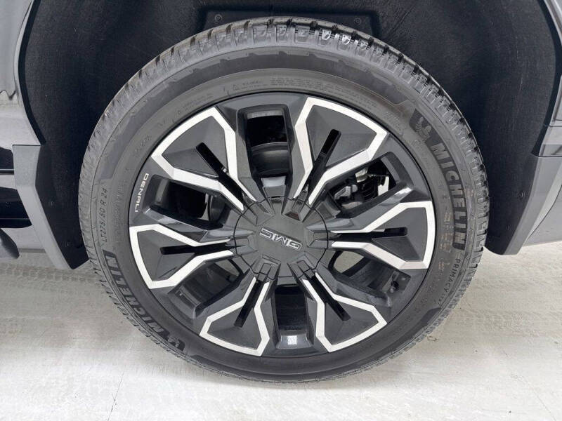 2025 GMC Sierra EV Denali