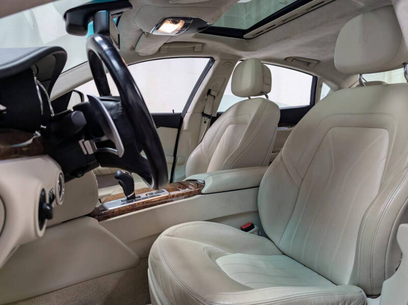 2014 Maserati Quattroporte Sport GT S