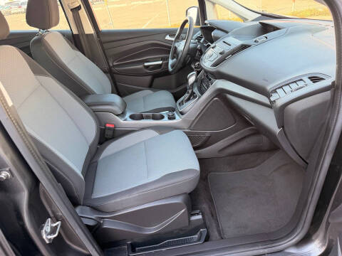 2017 Ford C-MAX Hybrid SE
