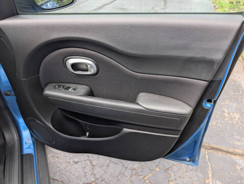 2019 Kia Soul +