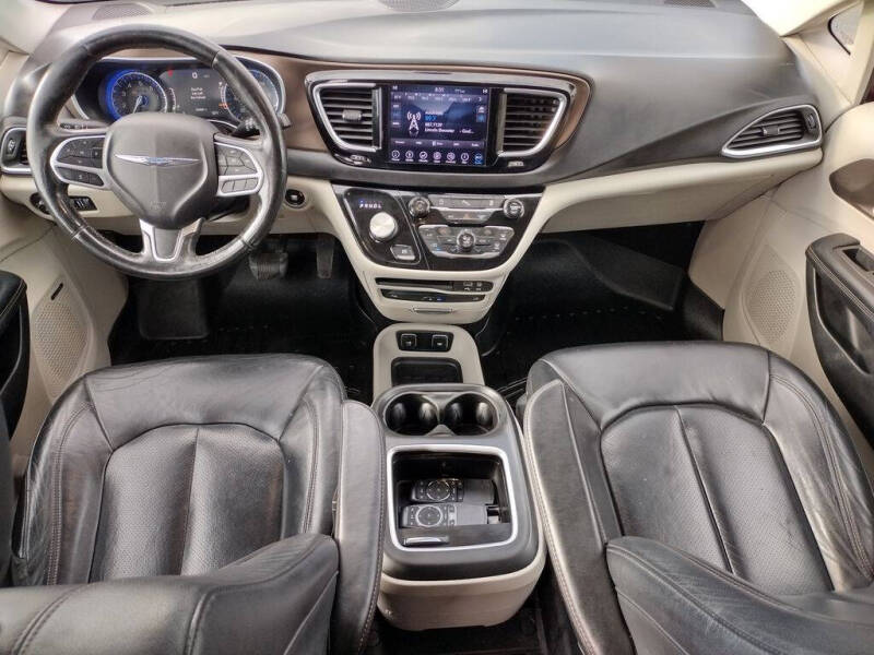 2018 Chrysler Pacifica Touring L Plus