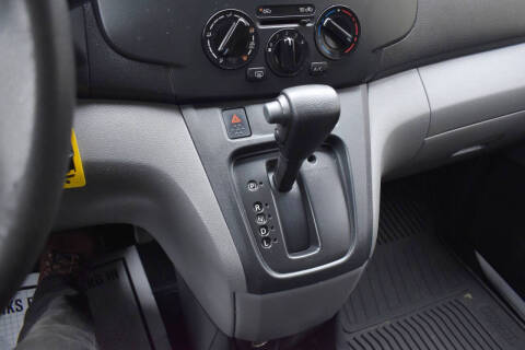 2017 Nissan NV200 SV