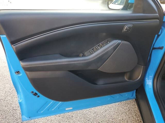 2022 Ford Mustang Mach-E Select