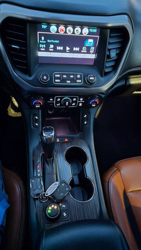 2017 GMC Acadia SLT-1