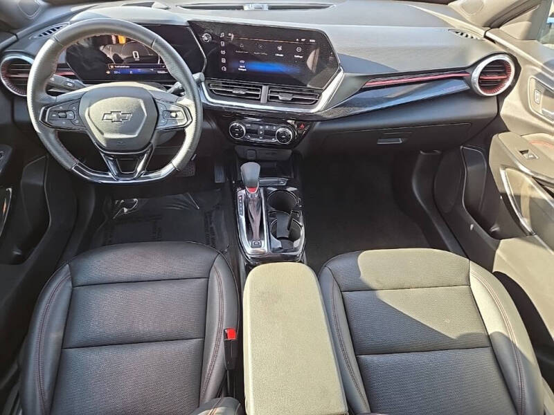 2025 Chevrolet Trax RS