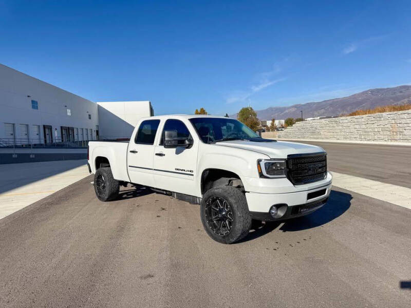 2011 GMC Sierra 2500HD Denali