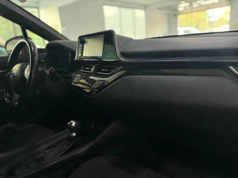 2018 Toyota C-HR XLE Premium