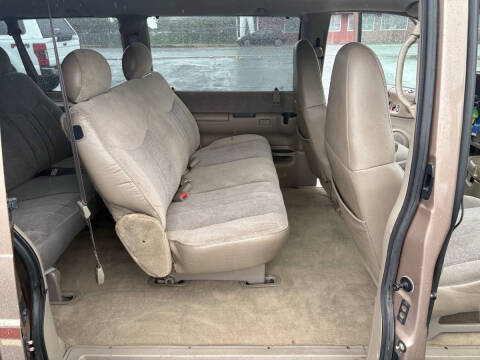 2003 Chevrolet Astro LT