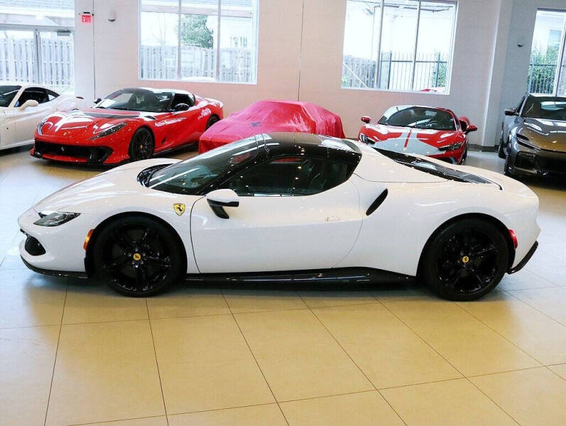 2025 Ferrari 296 GTS