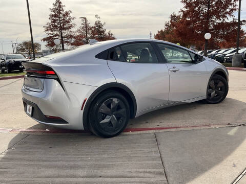 2025 Toyota Prius LE