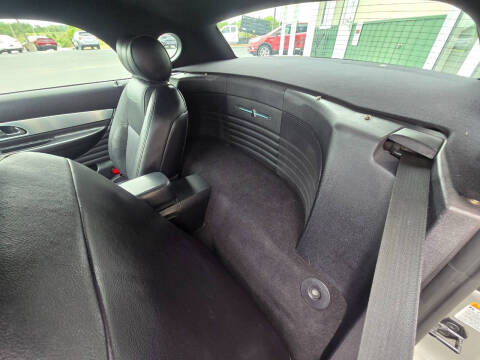 2004 Ford Thunderbird Deluxe