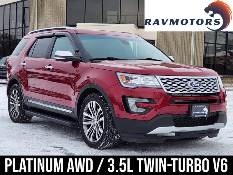 2017 Ford Explorer Platinum's photo