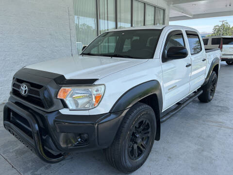2015 Toyota Tacoma for sale at Powerhouse Automotive in Tampa FL