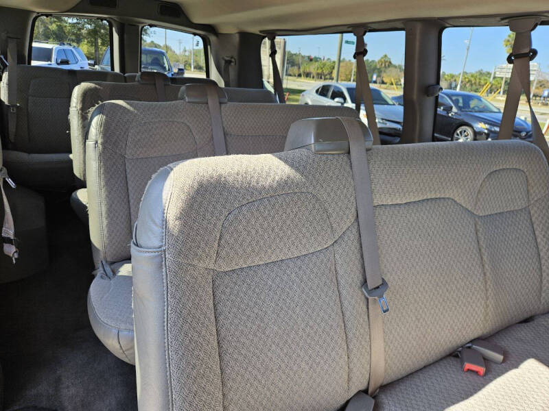 2017 Chevrolet Express LT 3500