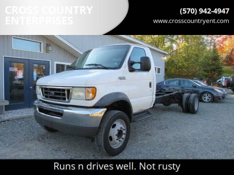 2003 Ford E-Series for sale at CROSS COUNTRY ENTERPRISES in Hop Bottom PA