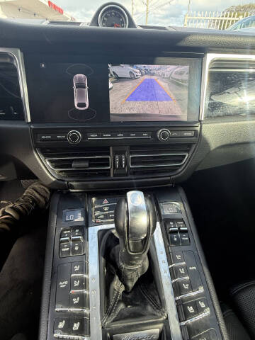 2020 Porsche Macan S