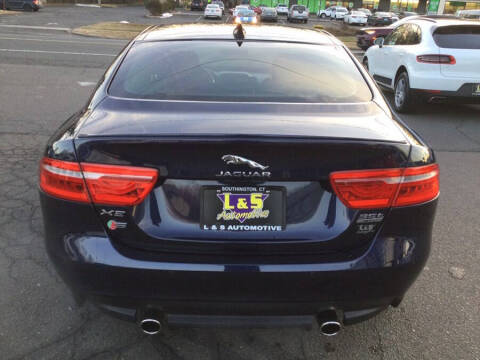 2018 Jaguar XE 35t R-Sport
