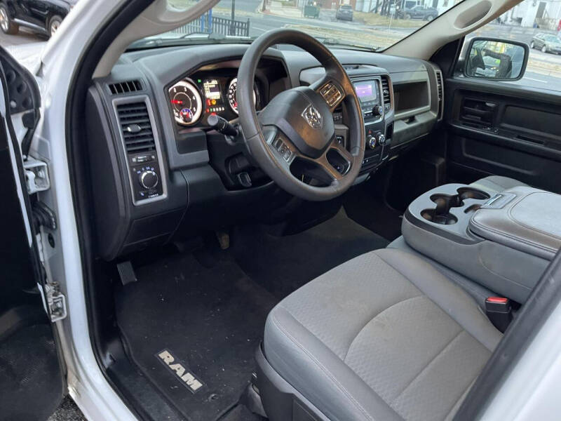 2018 RAM Ram 1500 Pickup Tradesman photo 29