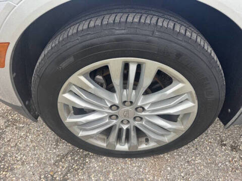 2018 Cadillac XT5 Premium Luxury